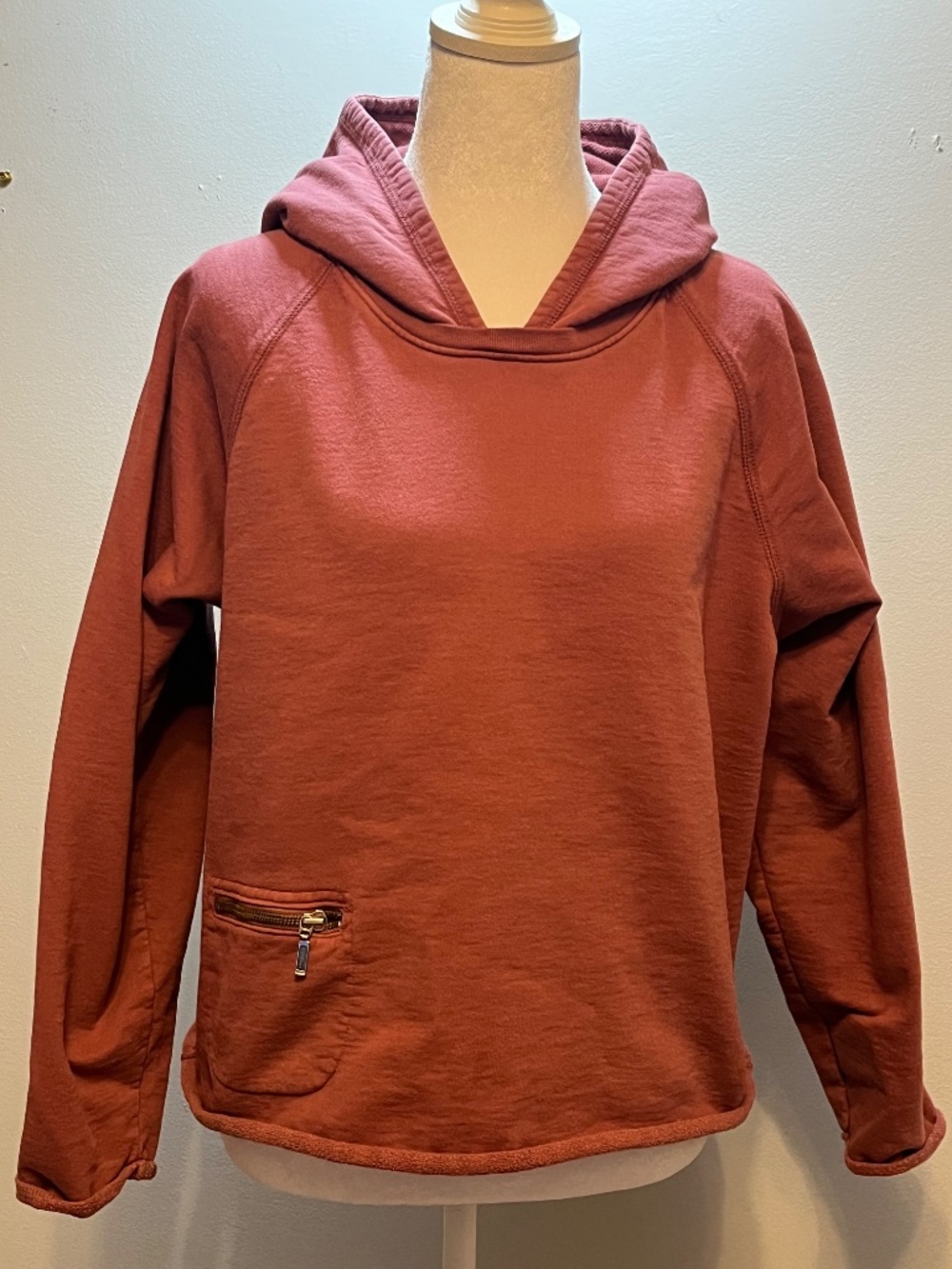 Vintage 90s Eddie Bauer Made In Canada Heavyweight Hoodie Red Bilingual Tag